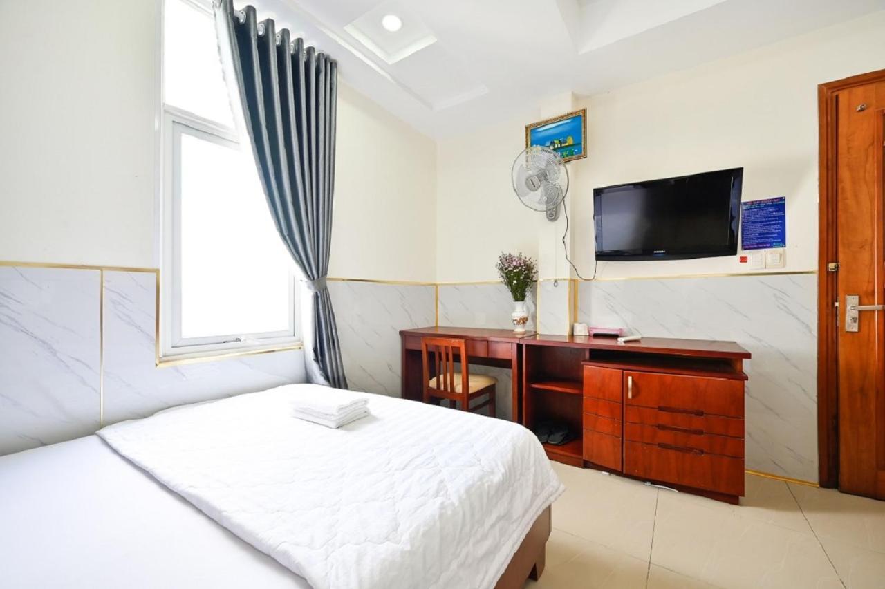 An Binh 2 Near Dam Sen Park Hotel Ho Chi Minh City