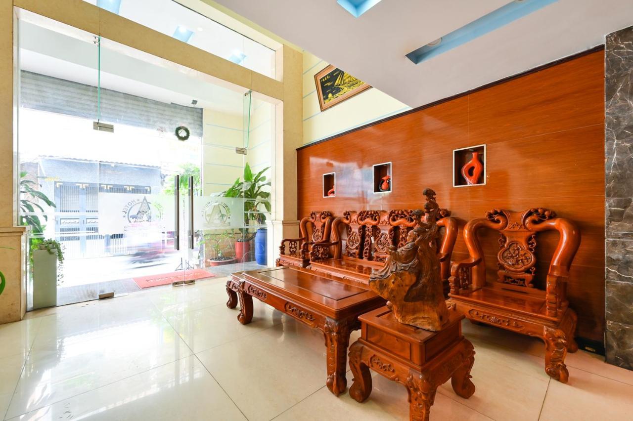 Hotel An Binh 2 Near Dam Sen Park 2*